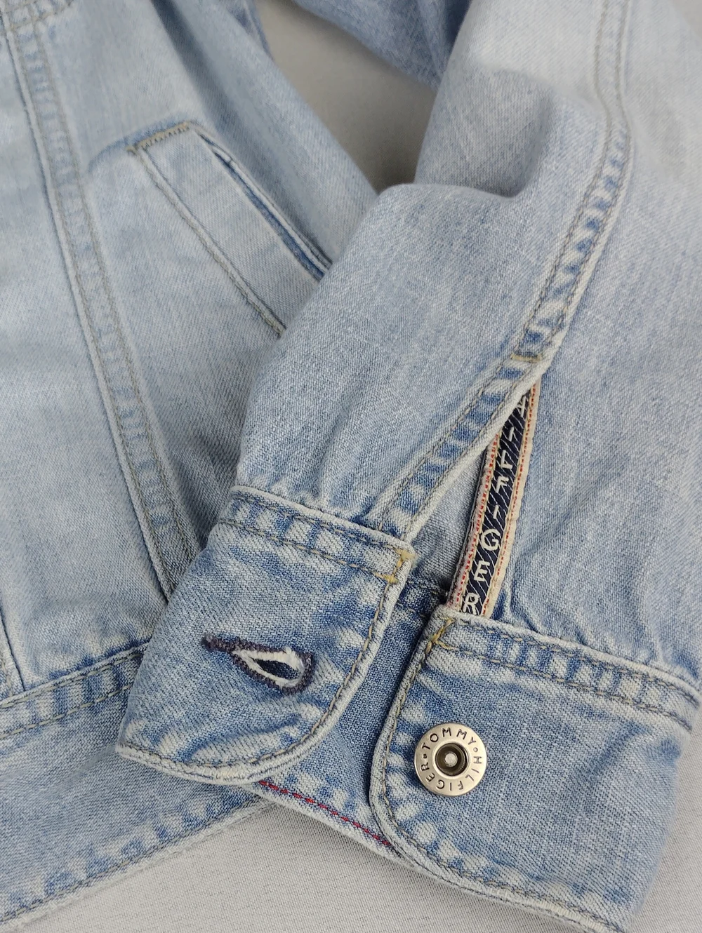 Tommy Hilfiger Women's Vintage Light Wash Denim Jacket.